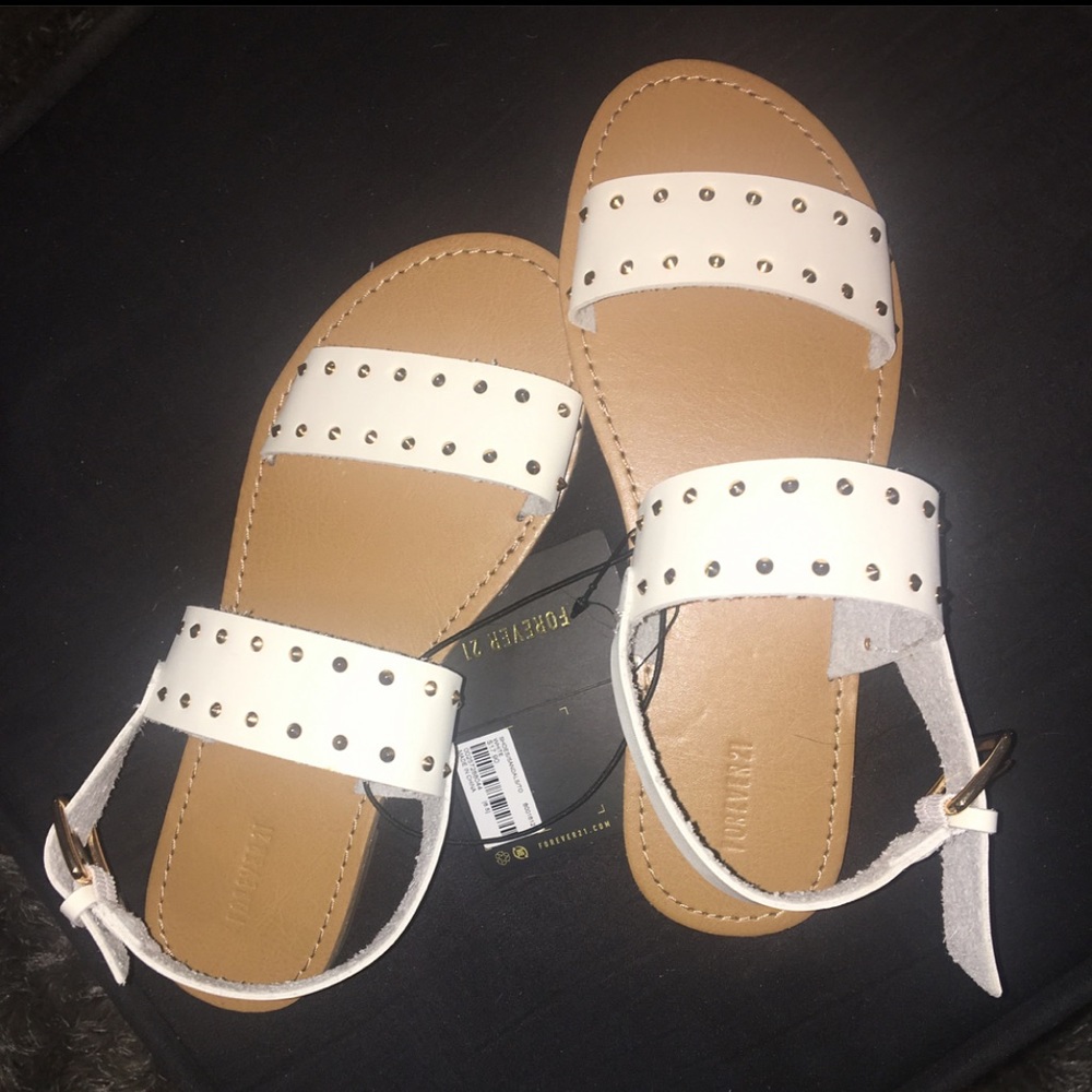 White forever 21 sandals